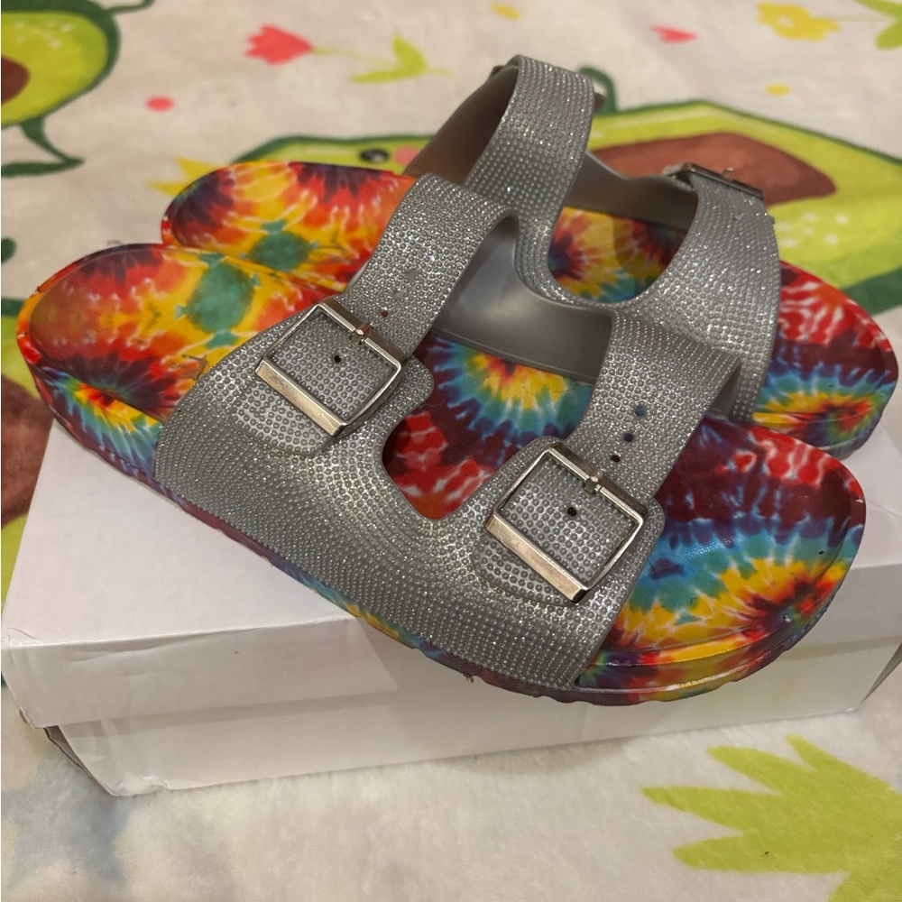 Sandals - Picture 4 of 4